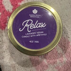 RELAX LAVENDER VEGAN CANDLE W/ ÂMETHYST